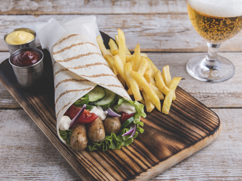 Grill kobasica u tortilji