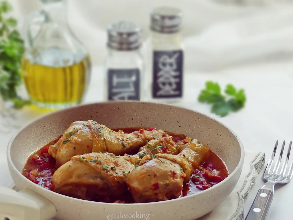 Pileći bataci u umaku od pečene paprike