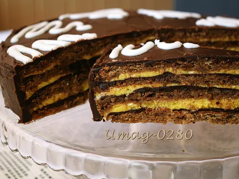 Brucoška torta vs Ambrozija