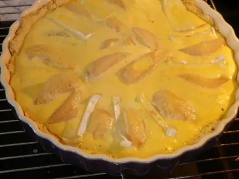Camembert- Tarte s kruškama