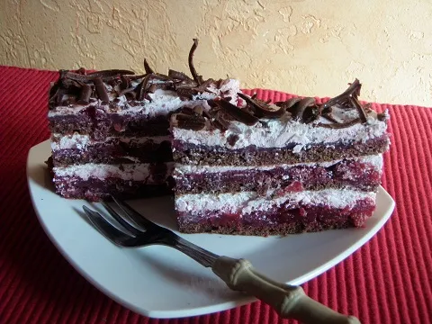 Torta sa višnjama