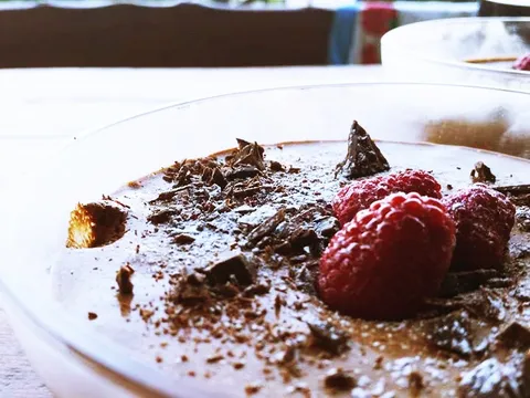 Mousse od cokolade, ruma i cilija