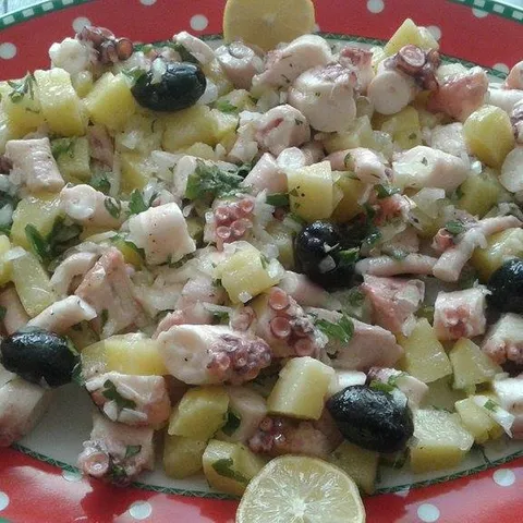 SALATA OD HOBOTNICE