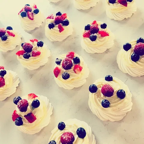 Mini Pavlova