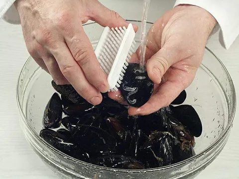 Čišćenje dagnji