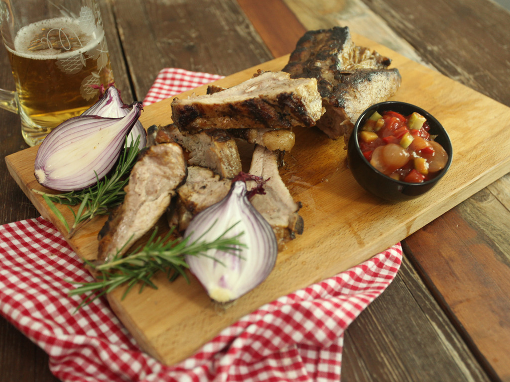 BBQ svinjska rebarca u foliji