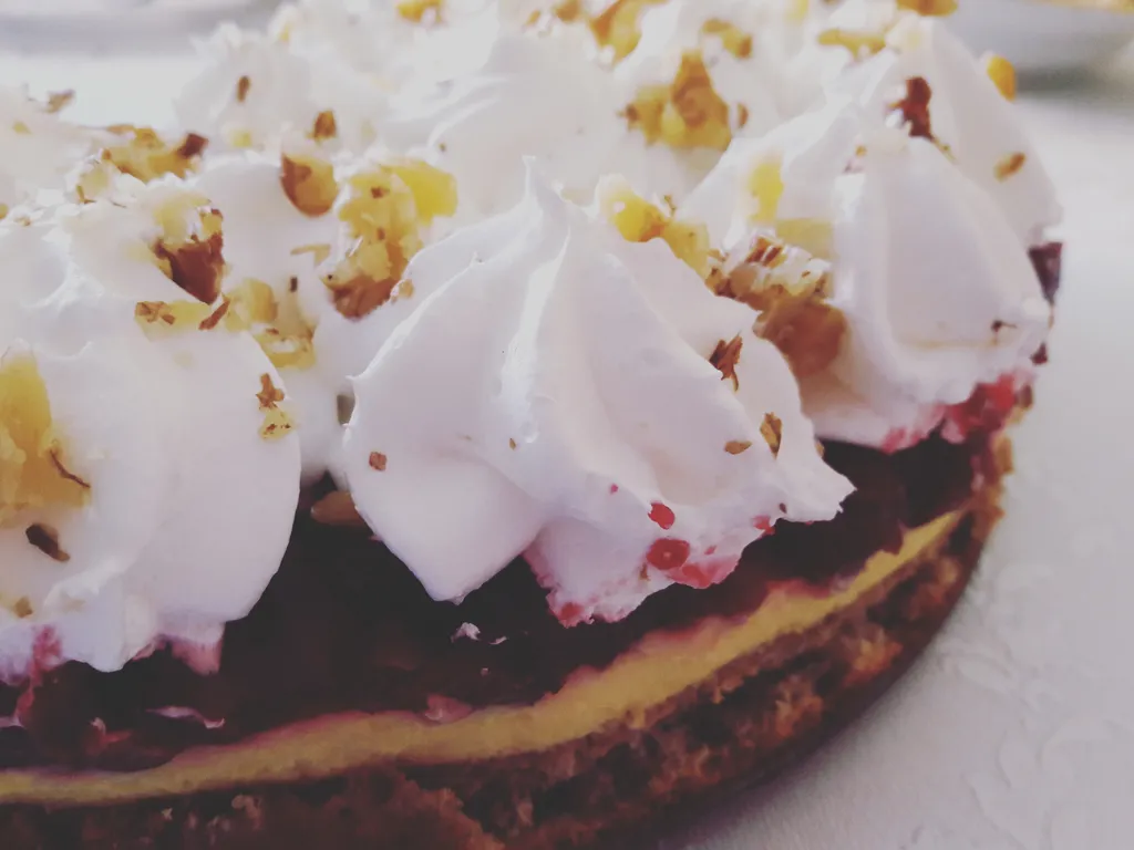 Torta sa višnjama