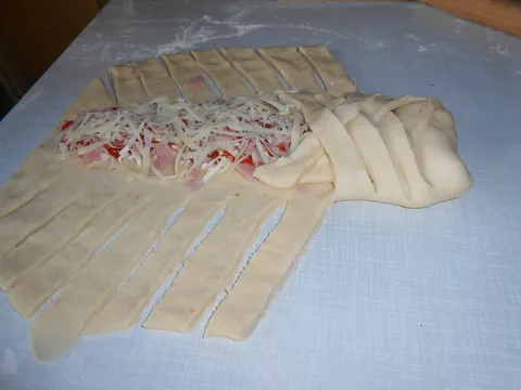 PUNJENO TESTO