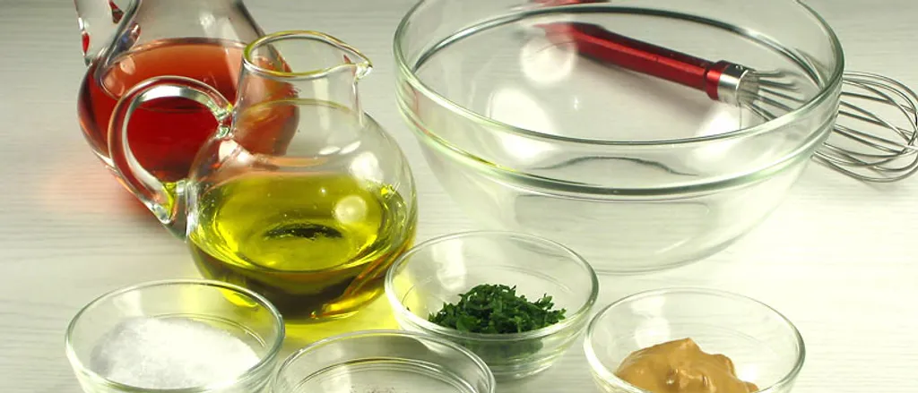 Priprema vinaigrette ili francuskog dressinga
