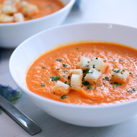 Polievka z pečenej mrkvy