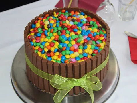 Torta Kit-kat & m&m :-)