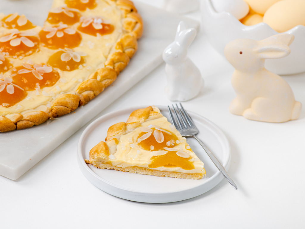 Tart pisanica s marelicama i sirom