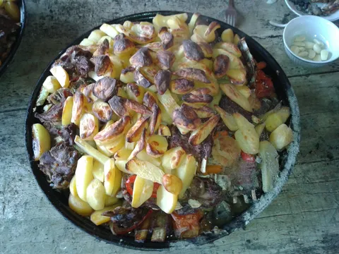 Peka od veprovnine s povrčem