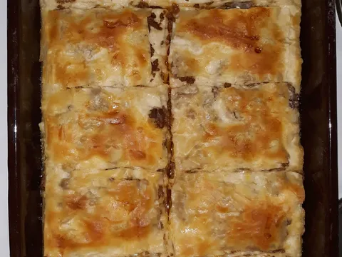 Slagana pita od mesa