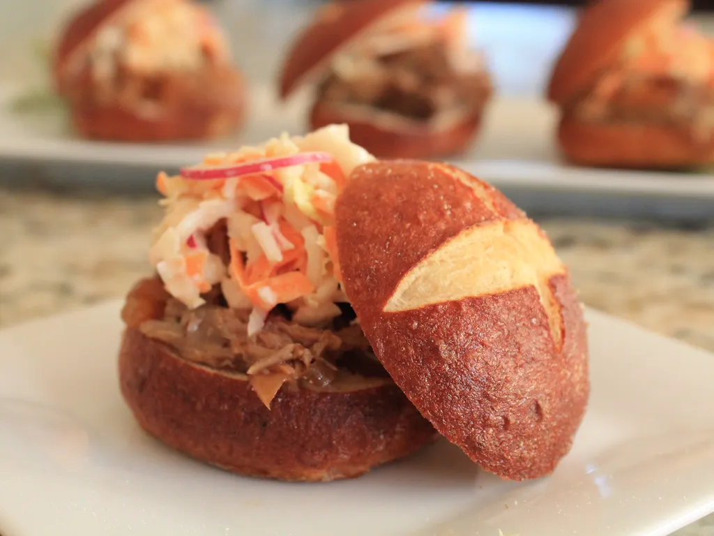 Pulled pork sa medom i balzamicnim octom