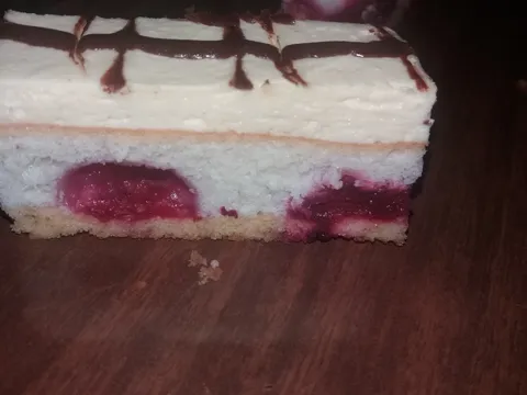 Višnja kolač