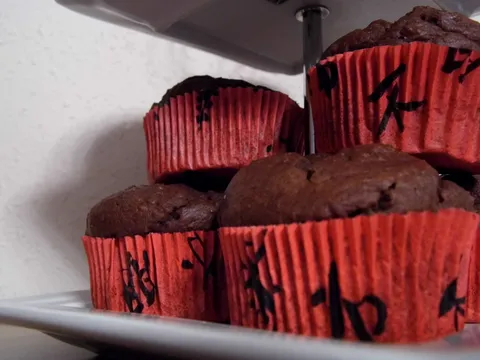 Muffini s narančom i kakaom