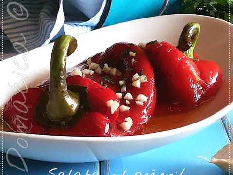 Salata od pečenih paprika