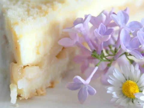 Torta od krusaka, jabuka i sira