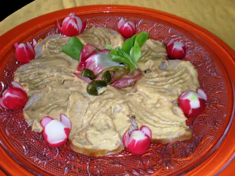 Vitel tonne &#8211; teletina u umaku od tunjevine