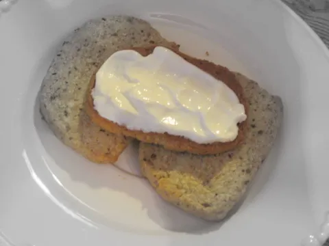 Gorgonzola &#38; Hazelnut Shortbread
