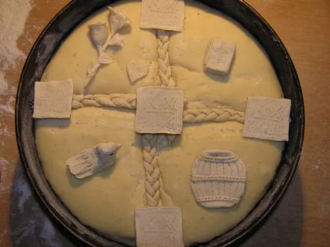česnica spremna za pečenje
