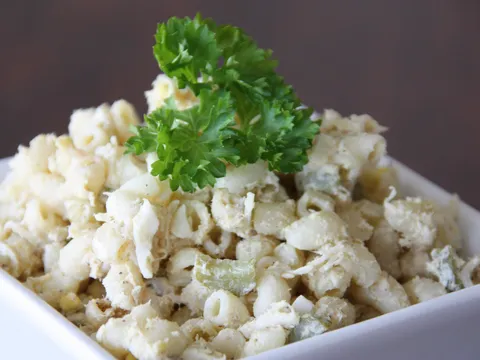 Salata sa makaronama