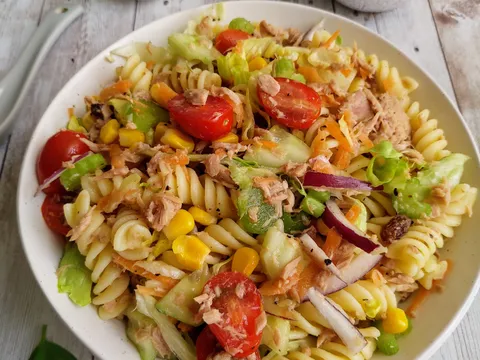 Tuna pasta salad