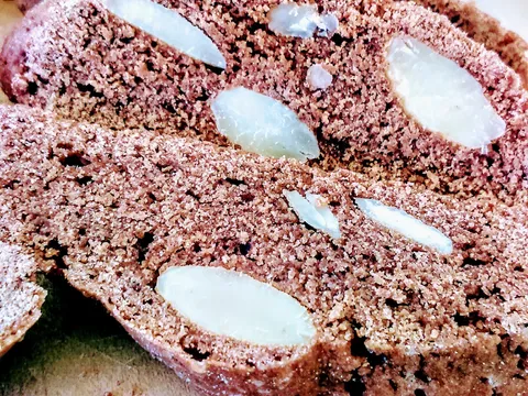 Crni cantuccini