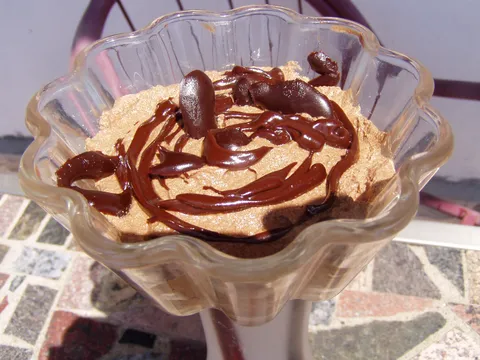 COOL ČOKOMANIJA-čokoladni mousse sa viskijem