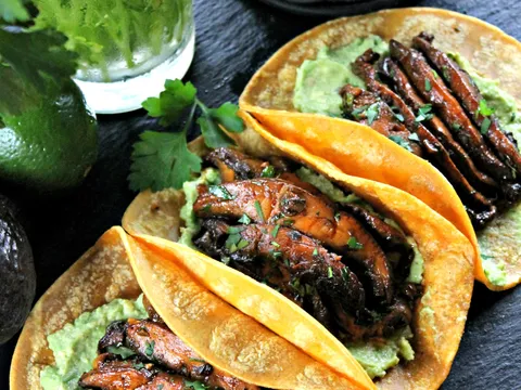 Tacos sa mariniranim gljivama i avocadom...