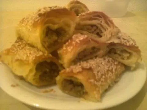 mojata pita so meso