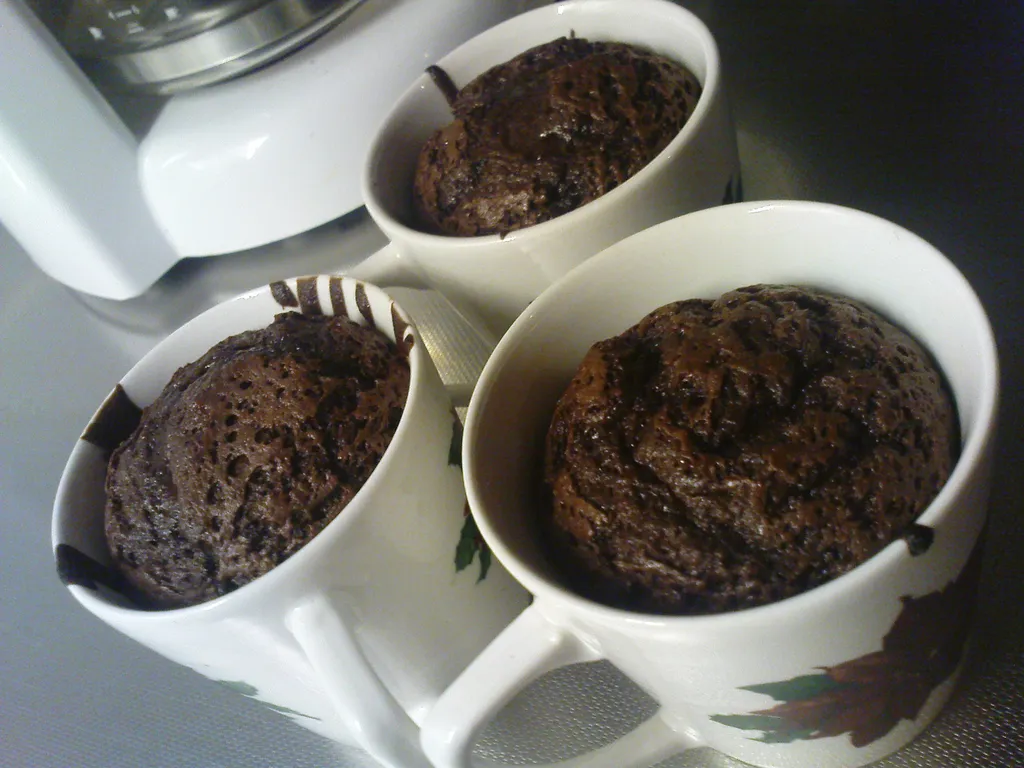 Express chocolate in espresso cups