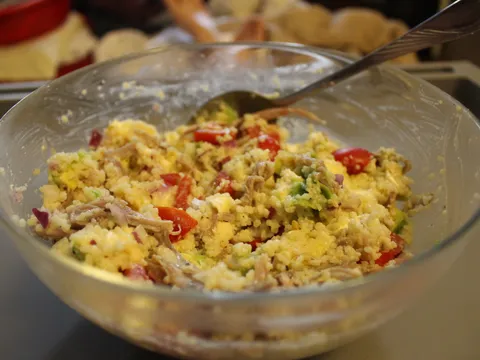 Brza salata od kuskusa (na nekoliko načina)