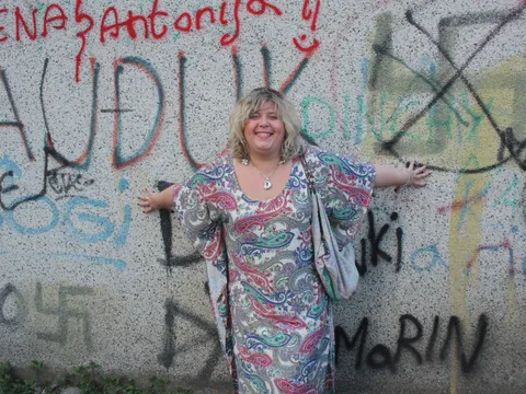 BITI ZENA :)