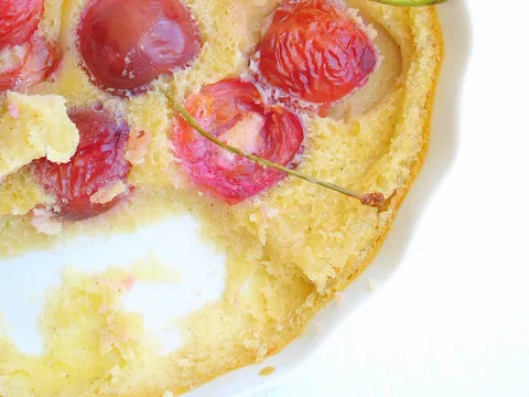 Klasični Clafoutis s trešnjama 1