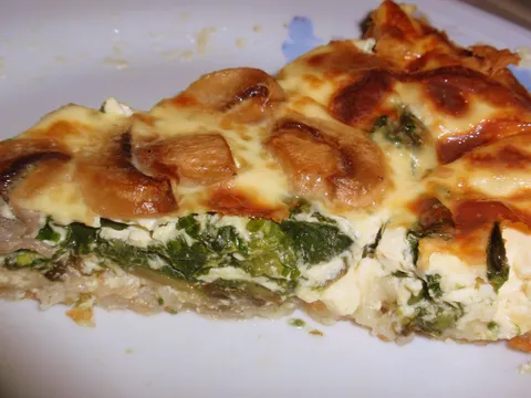 Quiche sa špinatom i gljivama