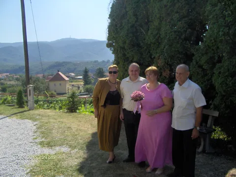 ponosni duje i ja sa mladencima