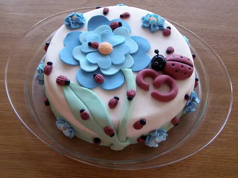 Torta sa bubamarama