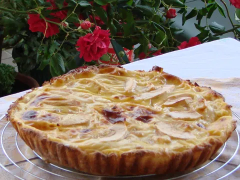 Krostata od krušaka i jabuka ili šumskog voća