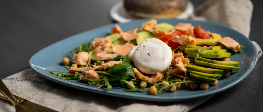 Salata s lososom