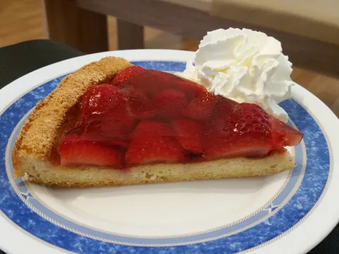 Jednostavna pita od jagoda