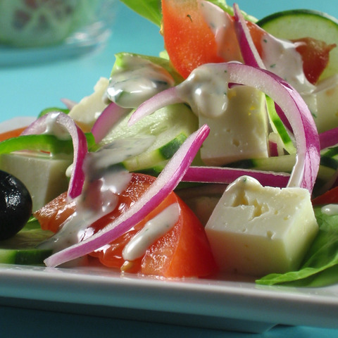 Salata cu dressing neobisnuit