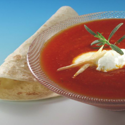 Polévka z pečených rajských jablíček