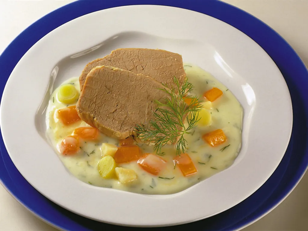 Kuhana teletina u umaku od kopra