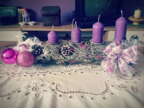 Advent stiže