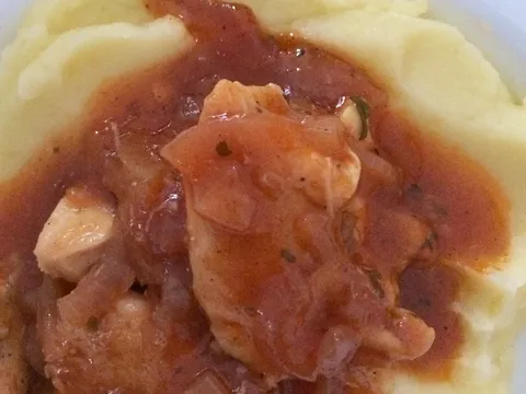 Piletina u umaku od luka