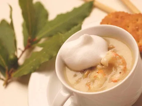 Cappuccino juha od škampi