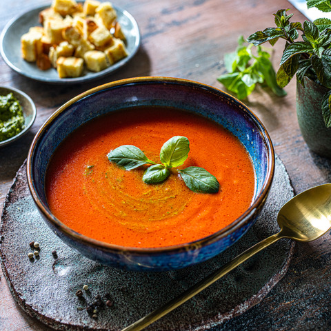 Tomaten-Basilikum-Suppe