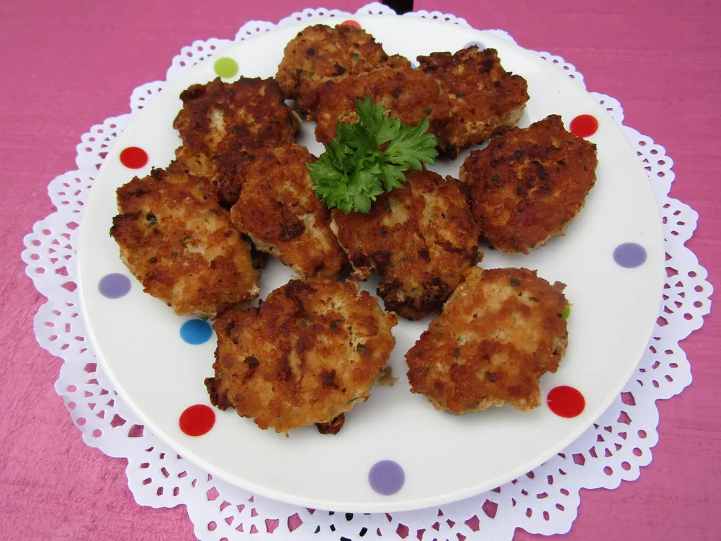 Mesni ustipci